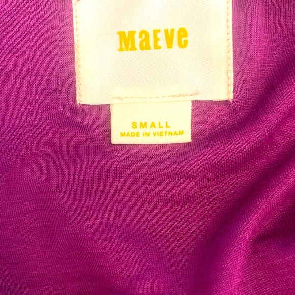 Magenta lace v neck dress 🩷 - Picture 12 of 14